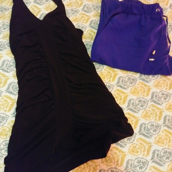 Top - Picture 2 of 3